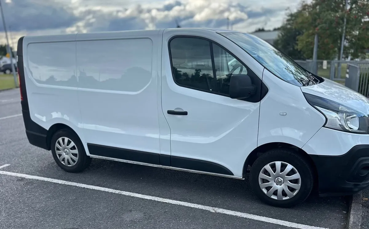 Renault Trafic 3 seater only 107k miles  New Test - Image 2