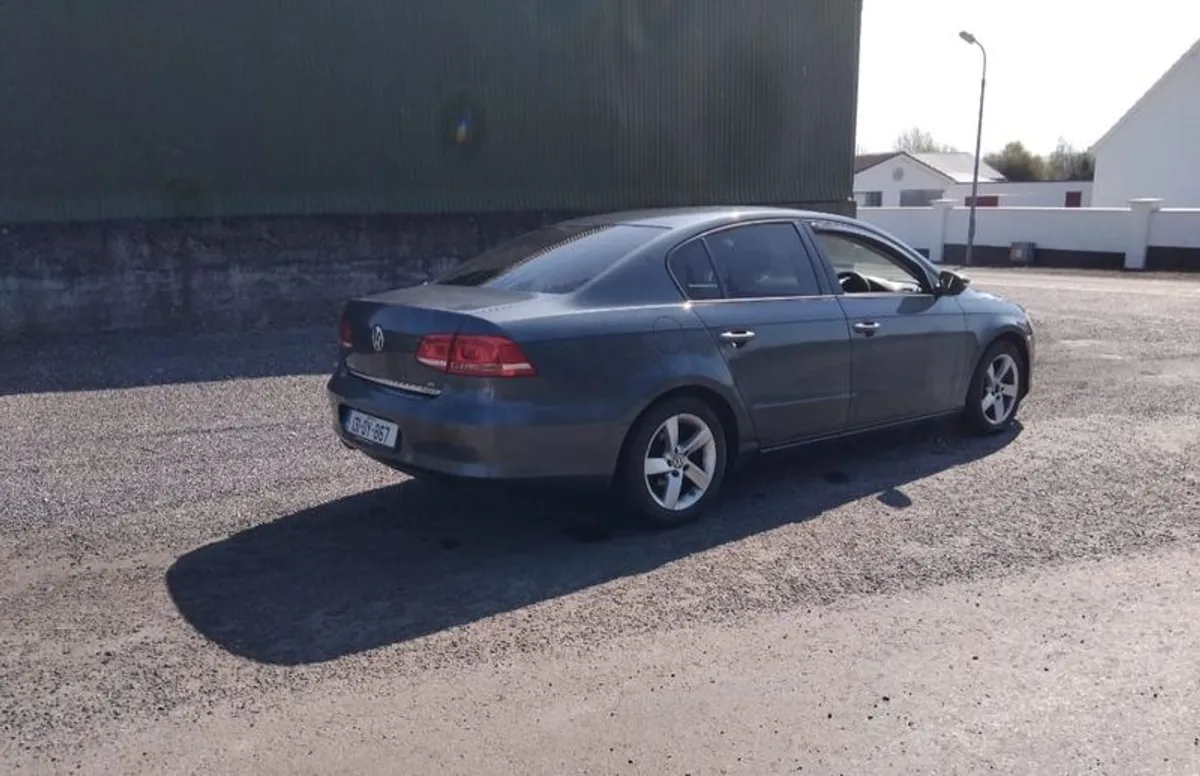 2013 Volkswagen Passat Diesel - Image 4
