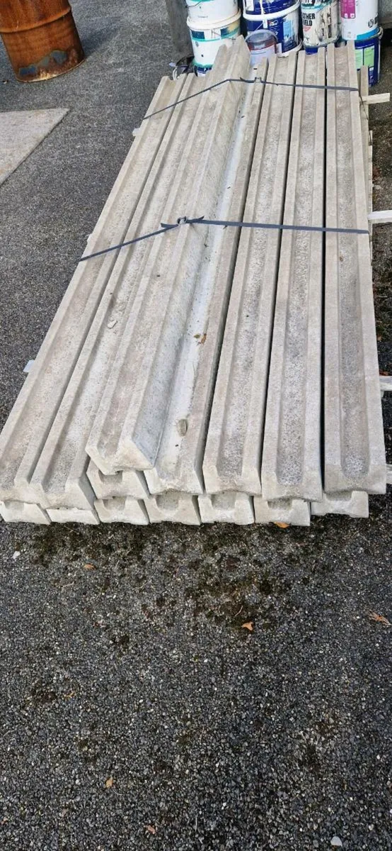 Concrete H posts - Image 1