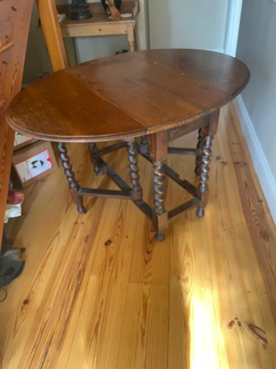 Gate Leg Oak Table - Image 1
