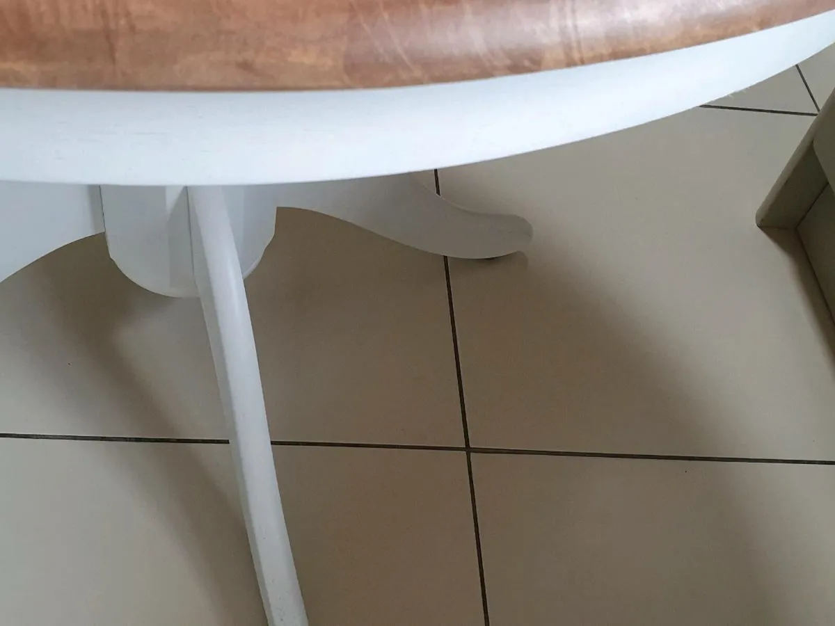 Solid 0ak kitchen dining table - Image 3