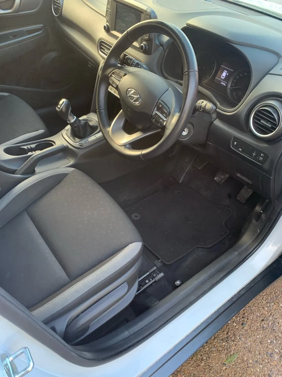 Hyundai kona executive - Image 4