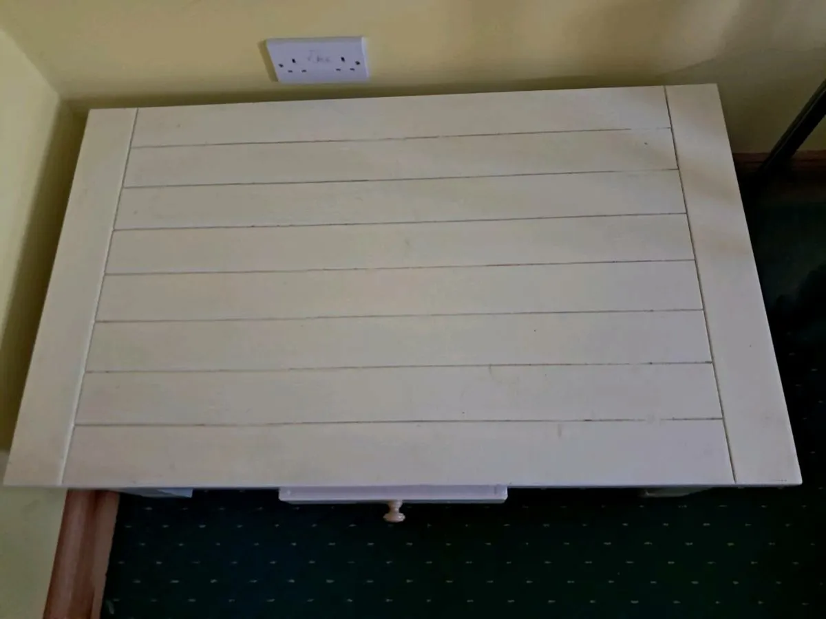 Coffee table - Image 1