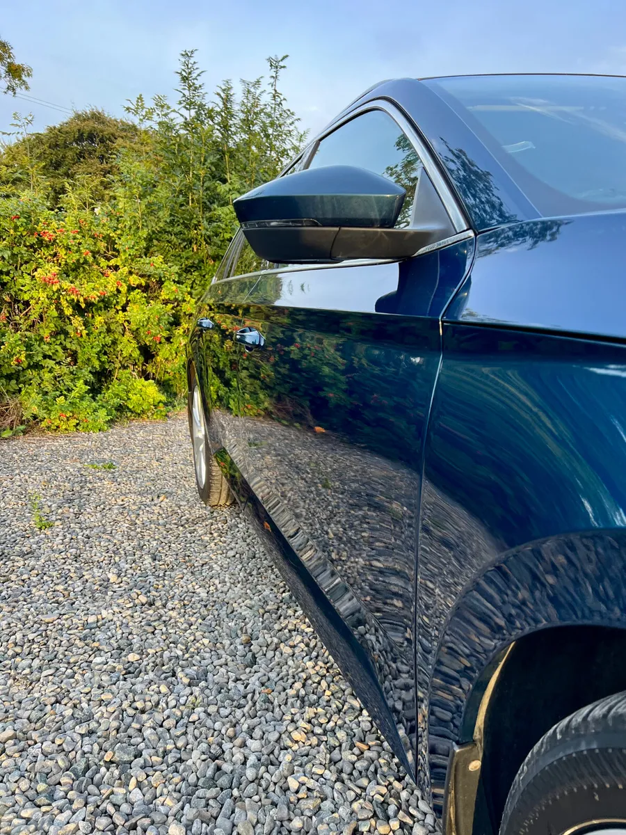 2018 Skoda Superb 2.0 Tdi 150 bhp Style Estate - Image 4