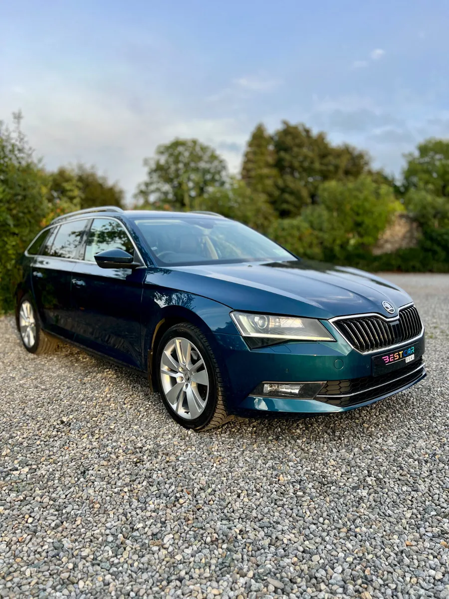 2018 Skoda Superb 2.0 Tdi 150 bhp Style Estate - Image 2