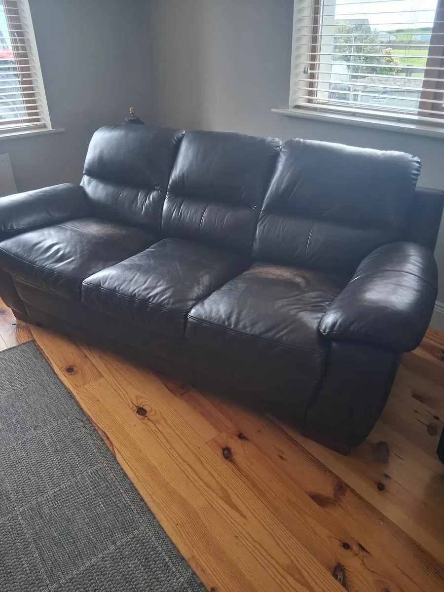 FREE 3 PIECE  SUITE  & CHAIR - Image 1