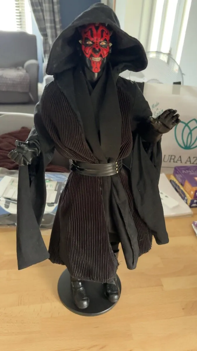 Darth Maul Star Wars Figure - Image 1