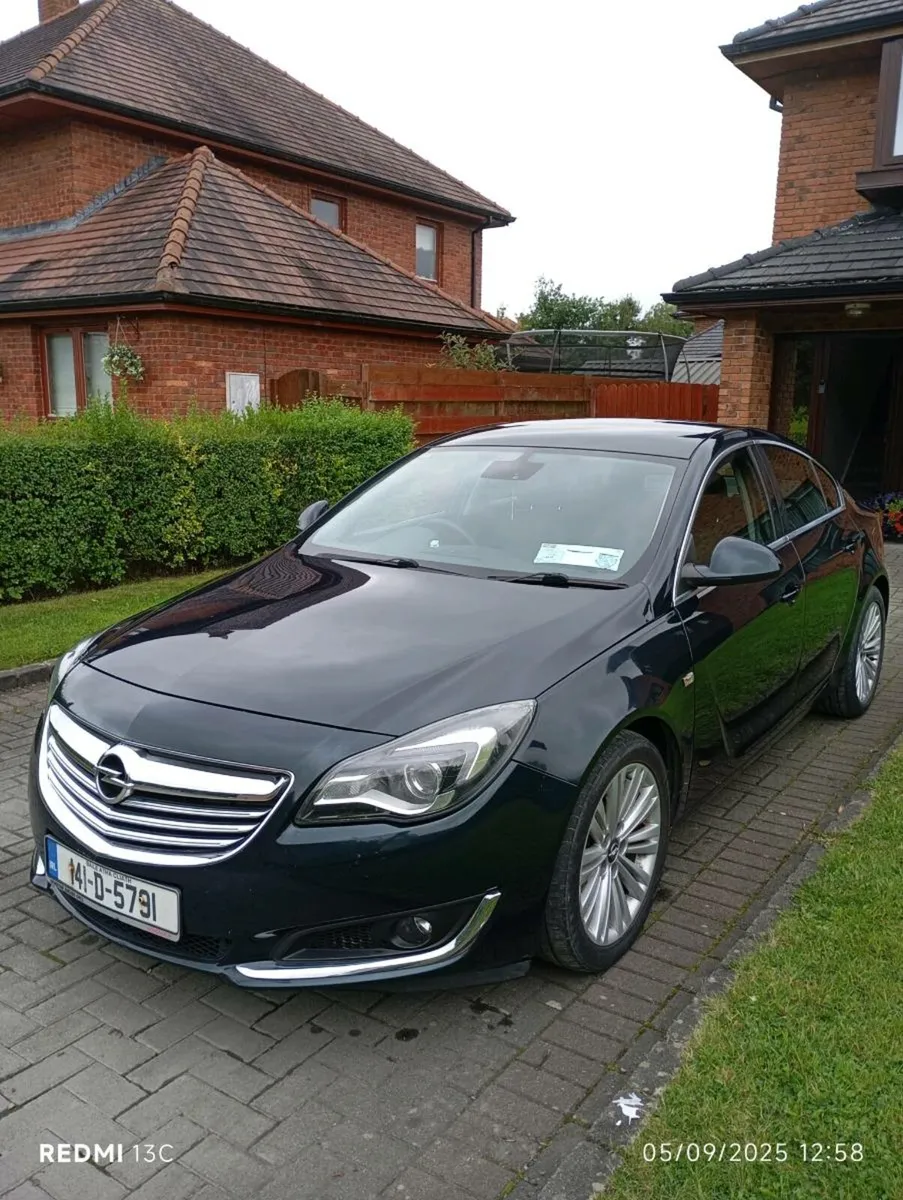 Opel insignia 2014 (low milage) - Image 2