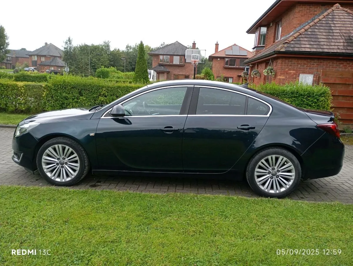 Opel insignia 2014 (low milage) - Image 4