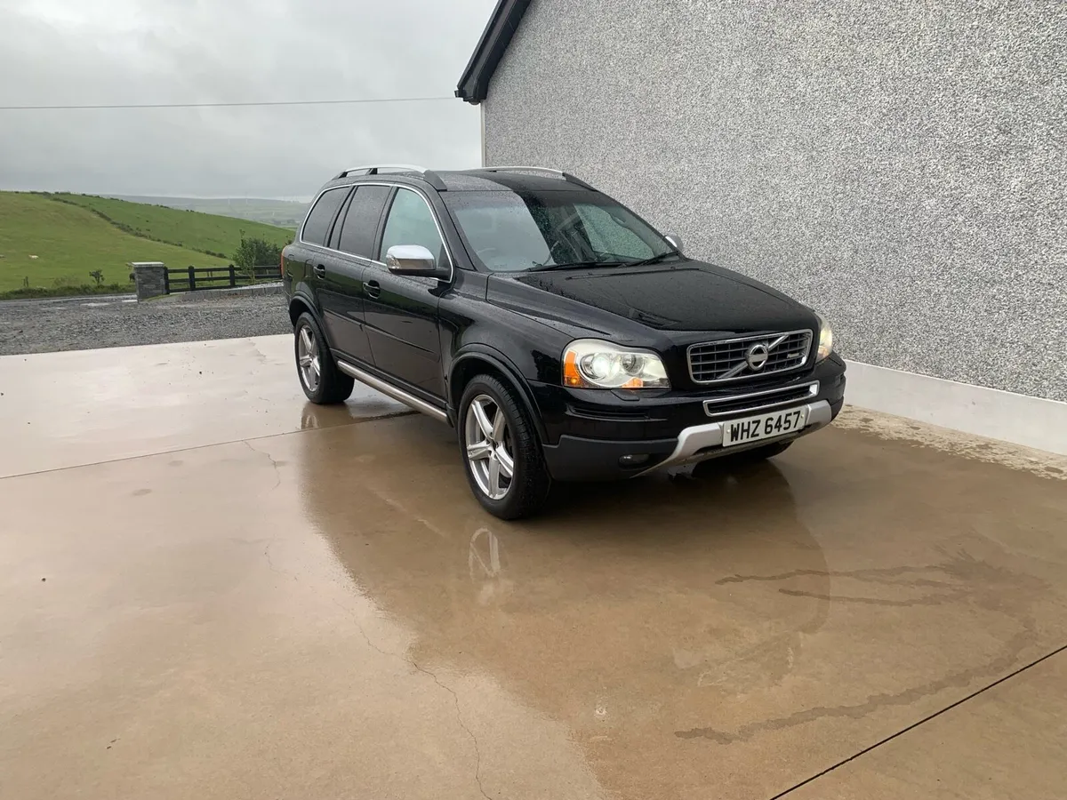 2010 Volvo XC90 R Design - Image 2