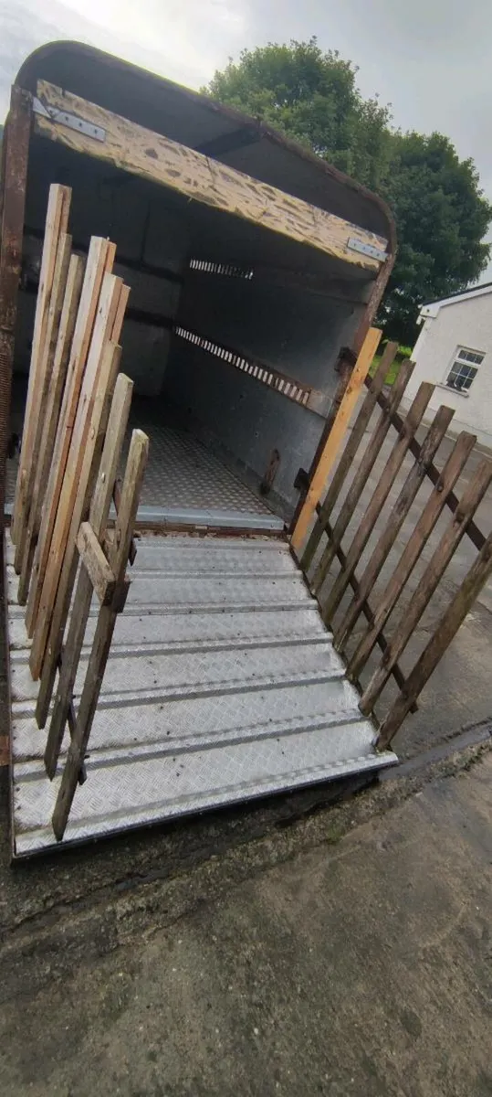 10x5 Ifor Williams Cattle Trailer - Image 3