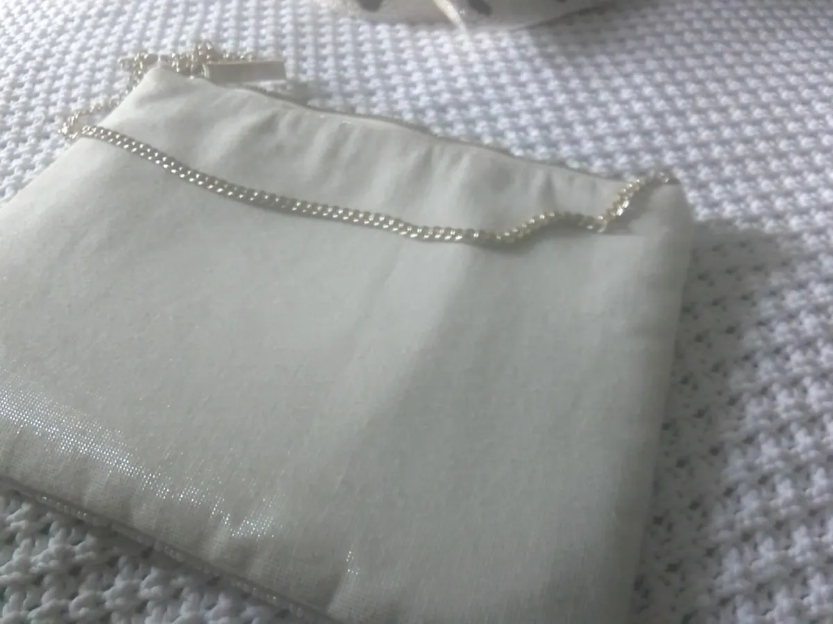 CREAM & BLACK POLKA DOT. BEADED BAG SET AS NEW - Image 4