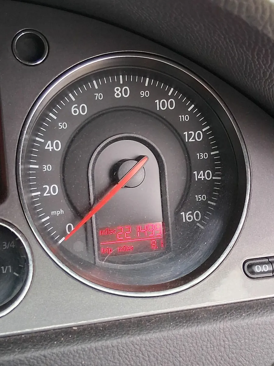 Volkswagen Passat 2008 - Image 3