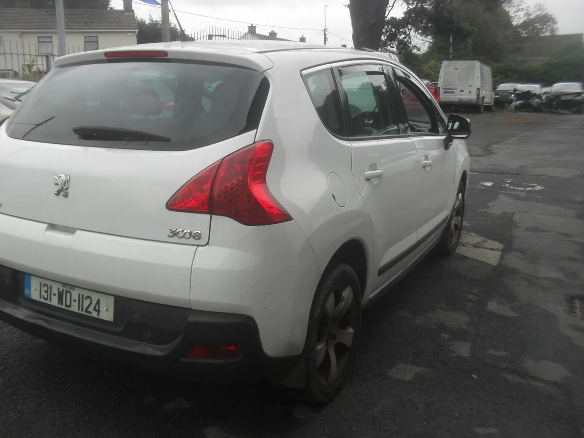 car - Image 4