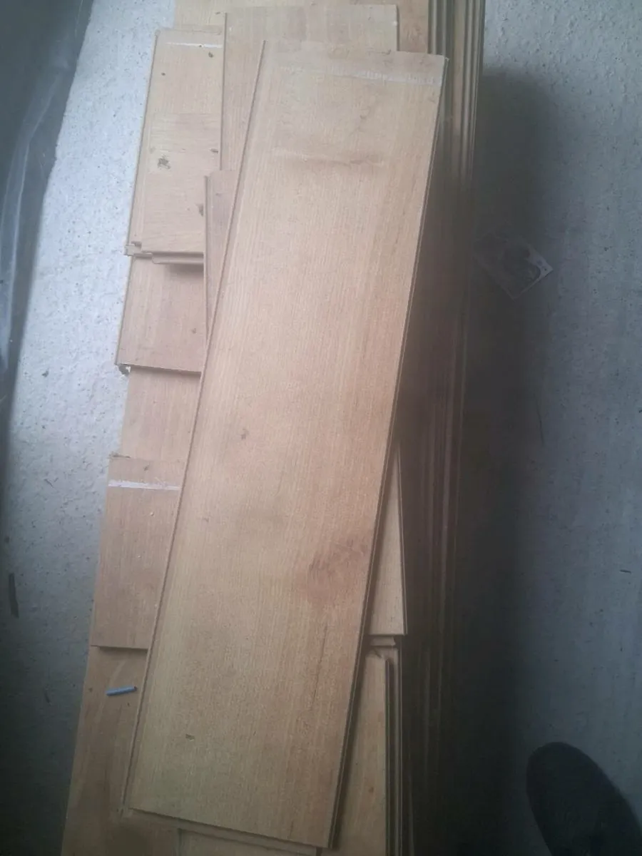 Laminate flooring - Image 2
