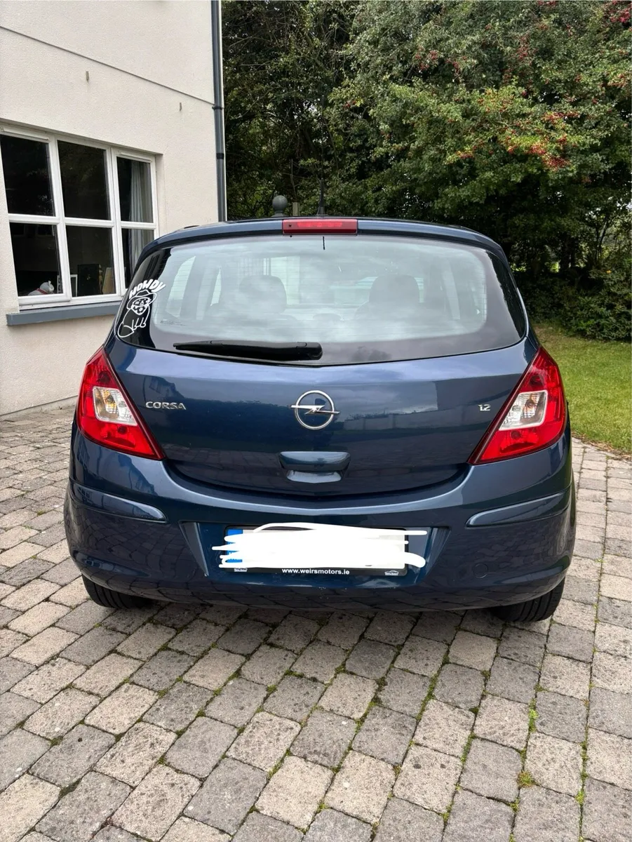 2011 Opel Corsa SE **LOW KMS** - Image 3