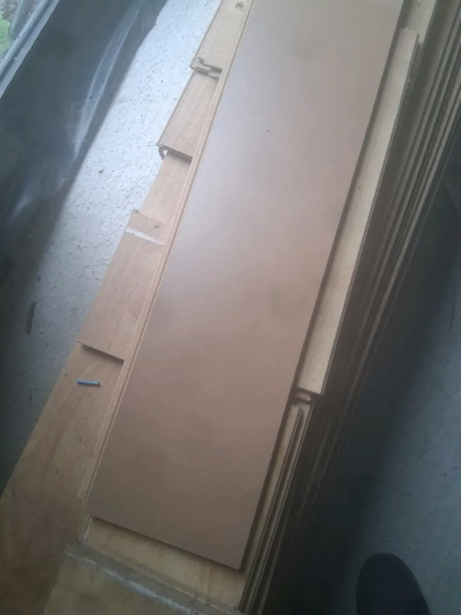 Laminate flooring - Image 3
