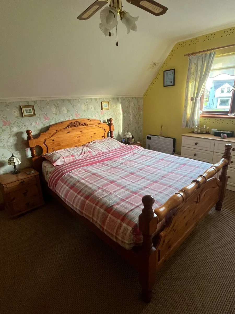 Double bed solid Pine - Image 1