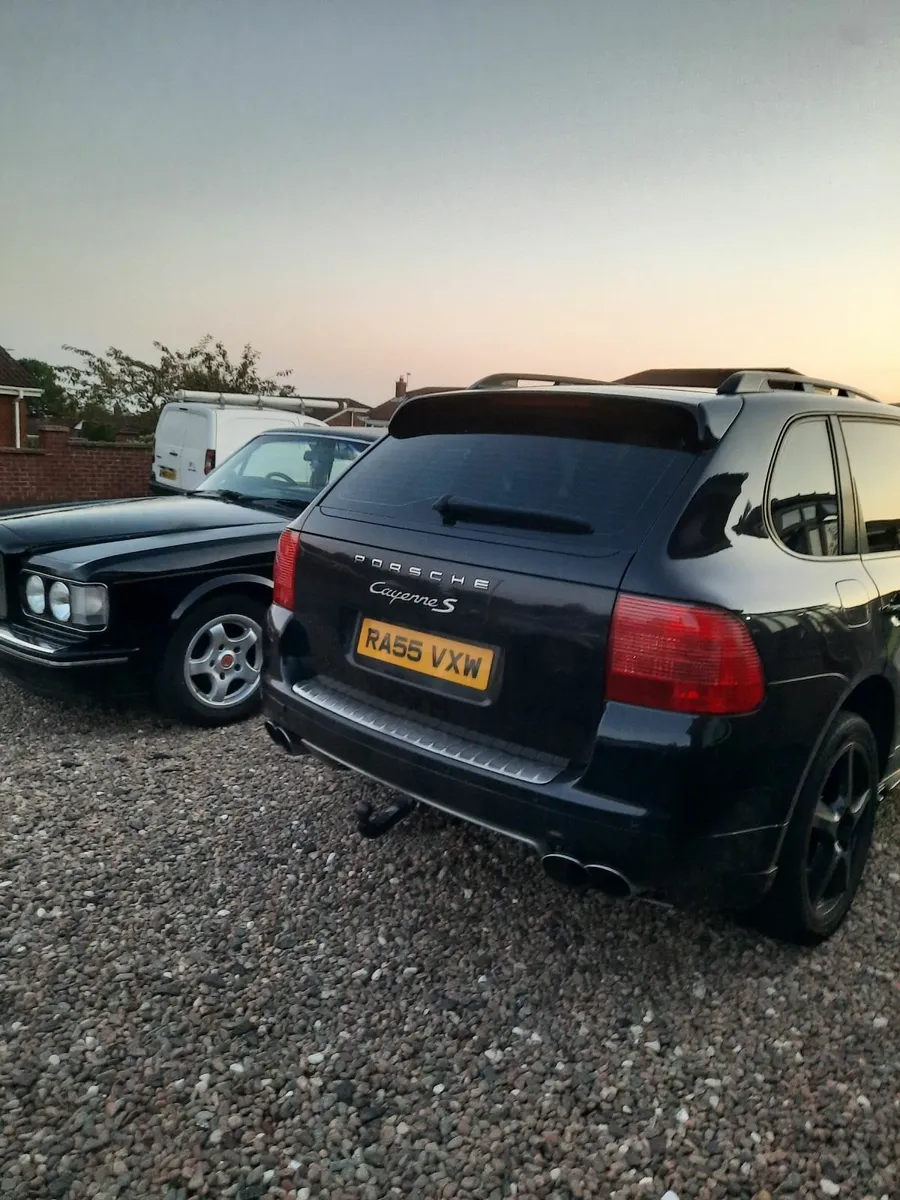 Porsche Cayenne 2005 - Image 2