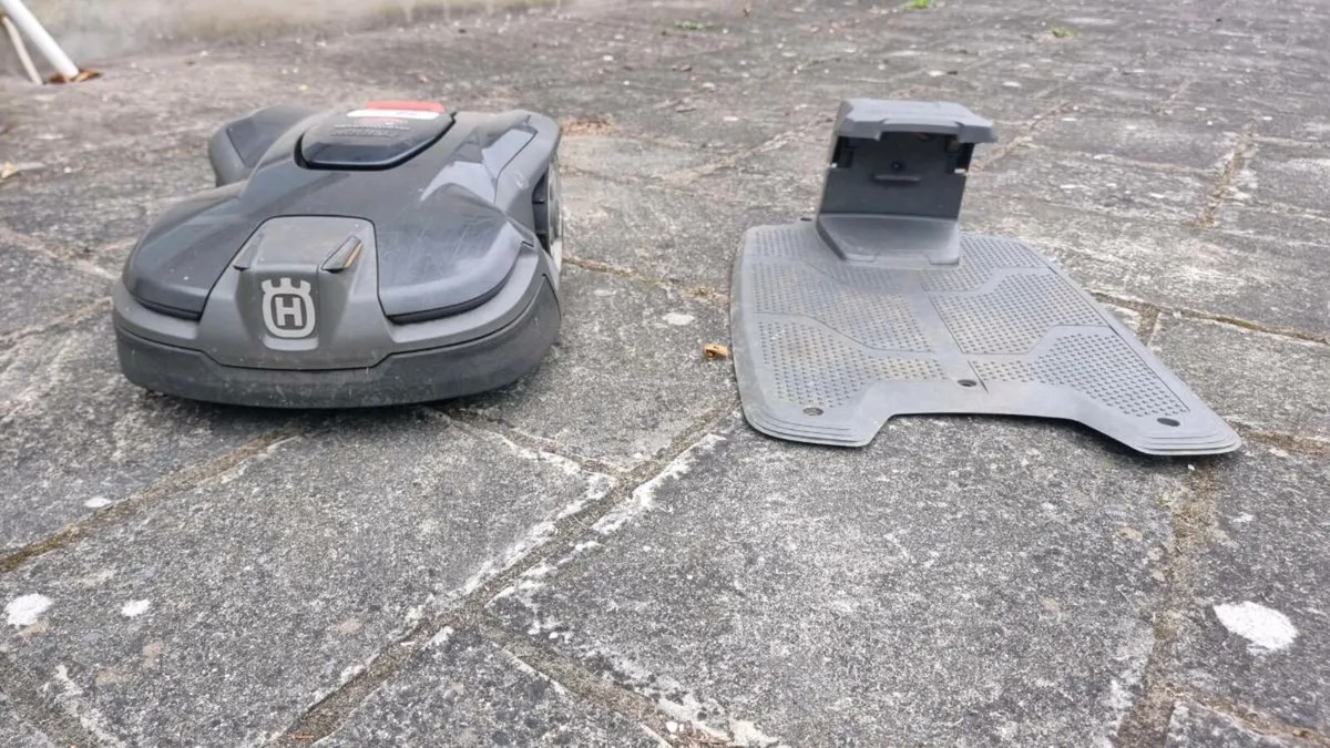 Husqvarna 415x Automower - Image 2