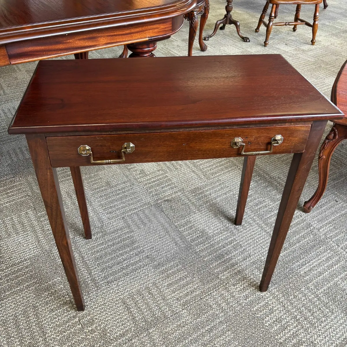 Beautiful mahogany Edwardian console table. Enclos