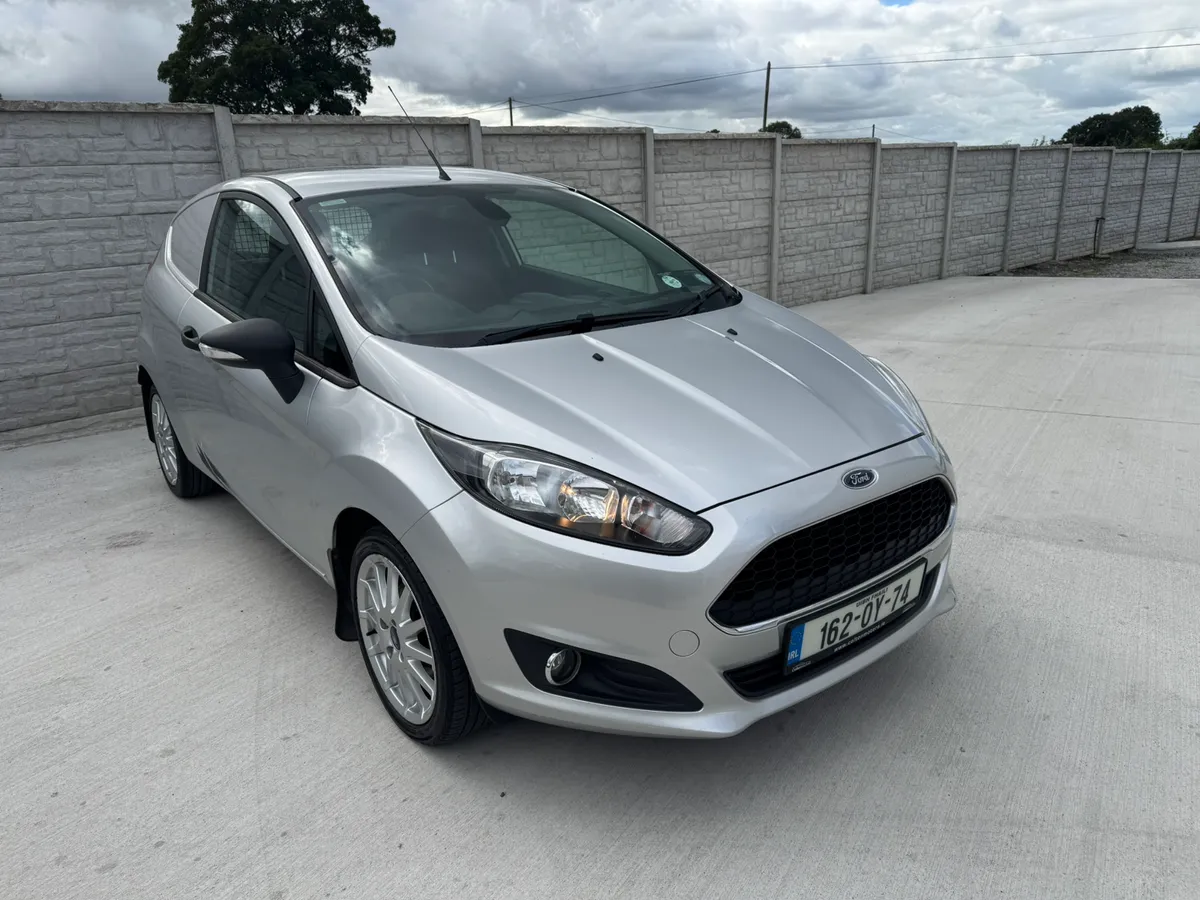 162 Ford Fiesta Van 1.5 Diesel New Doe - Image 1