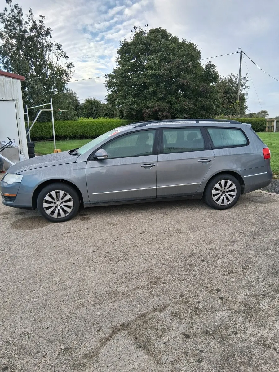 Volkswagen Passat 2008 - Image 1