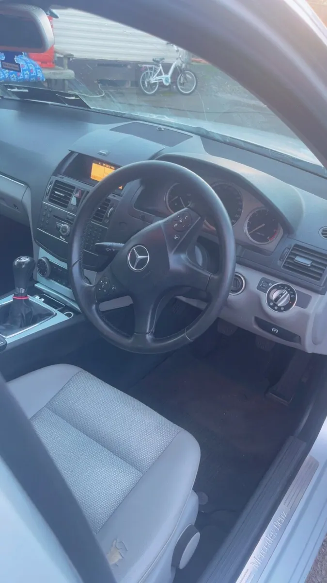 Mercedes-Benz C-Class 2009 - Image 1