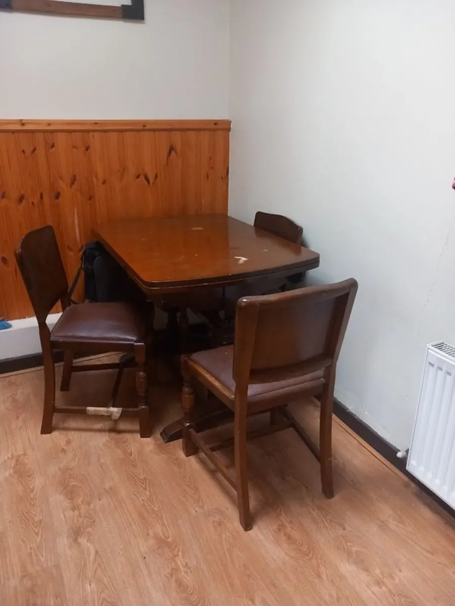 Kitchen dining table - Image 2