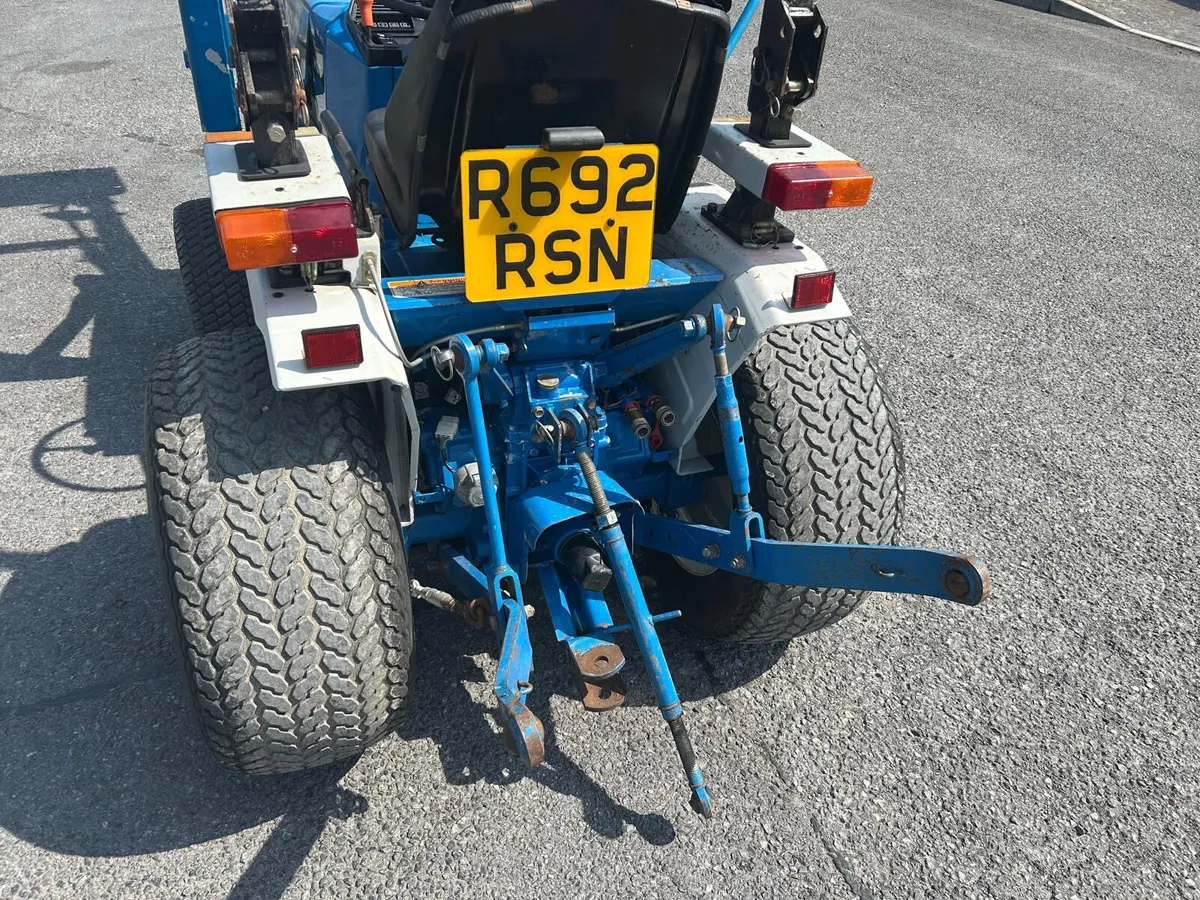 New Holland 1220 Compact Tractor - Image 4