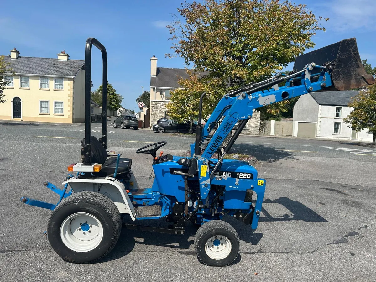 New Holland 1220 Compact Tractor - Image 3