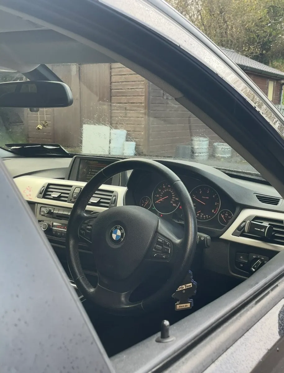 BMW f30 - Image 3