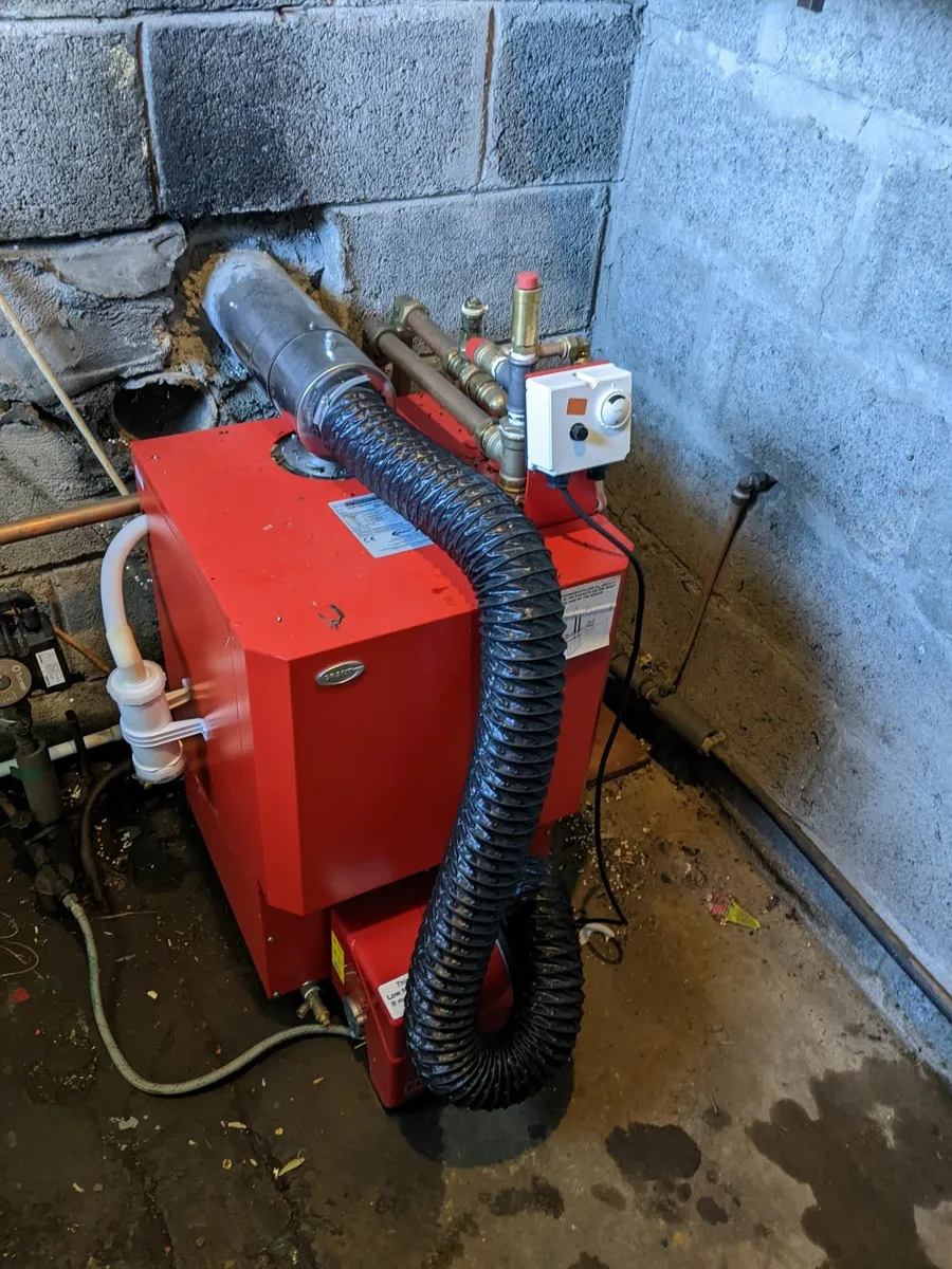 Condensing oil boiler - Image 2
