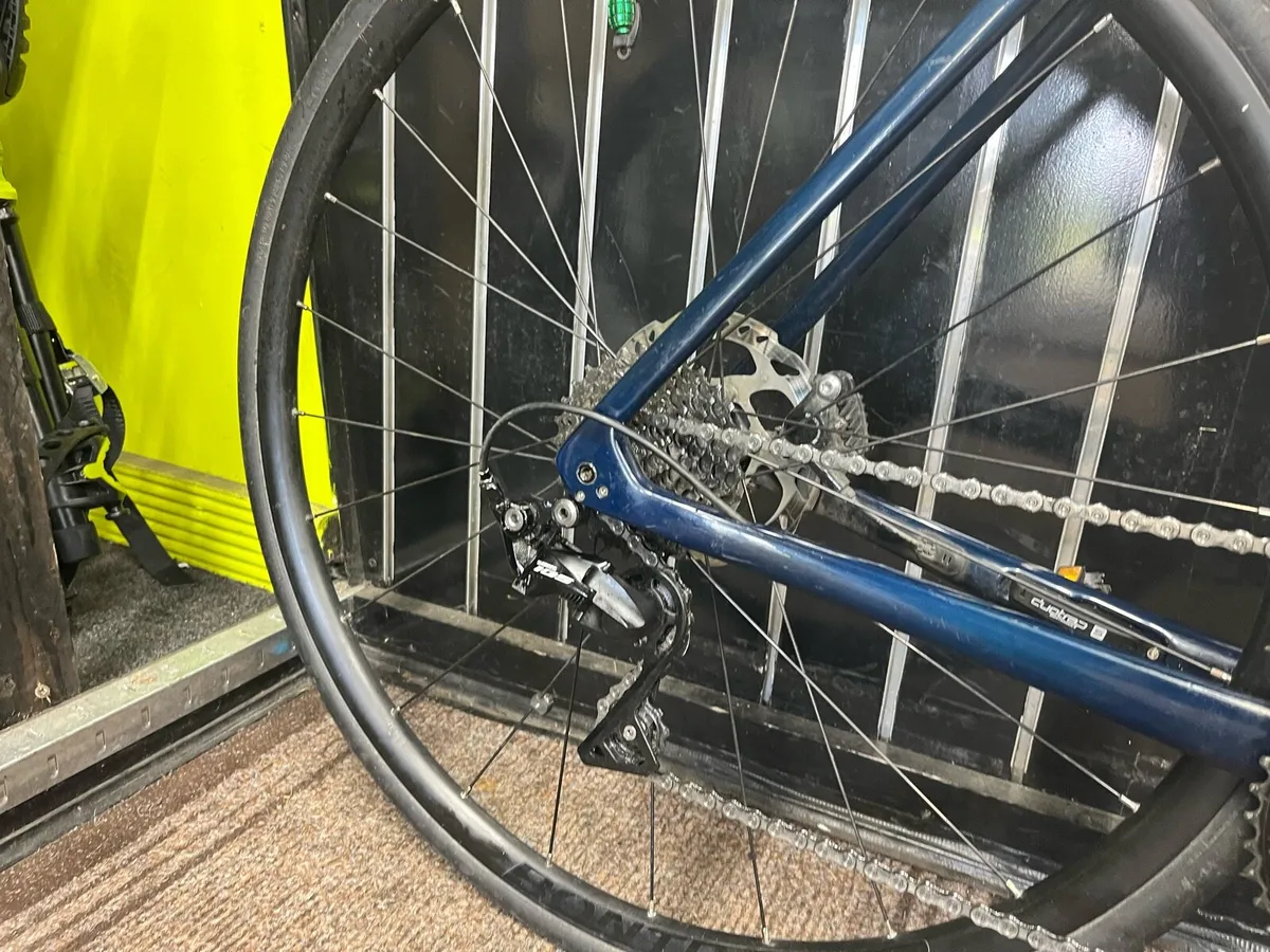 Trek Carbon bike for sale - Image 4