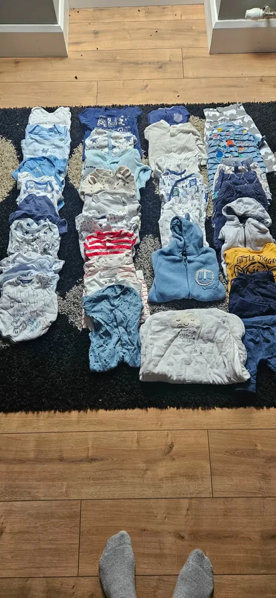 Newborn to 6 months boys clothes - Image 4