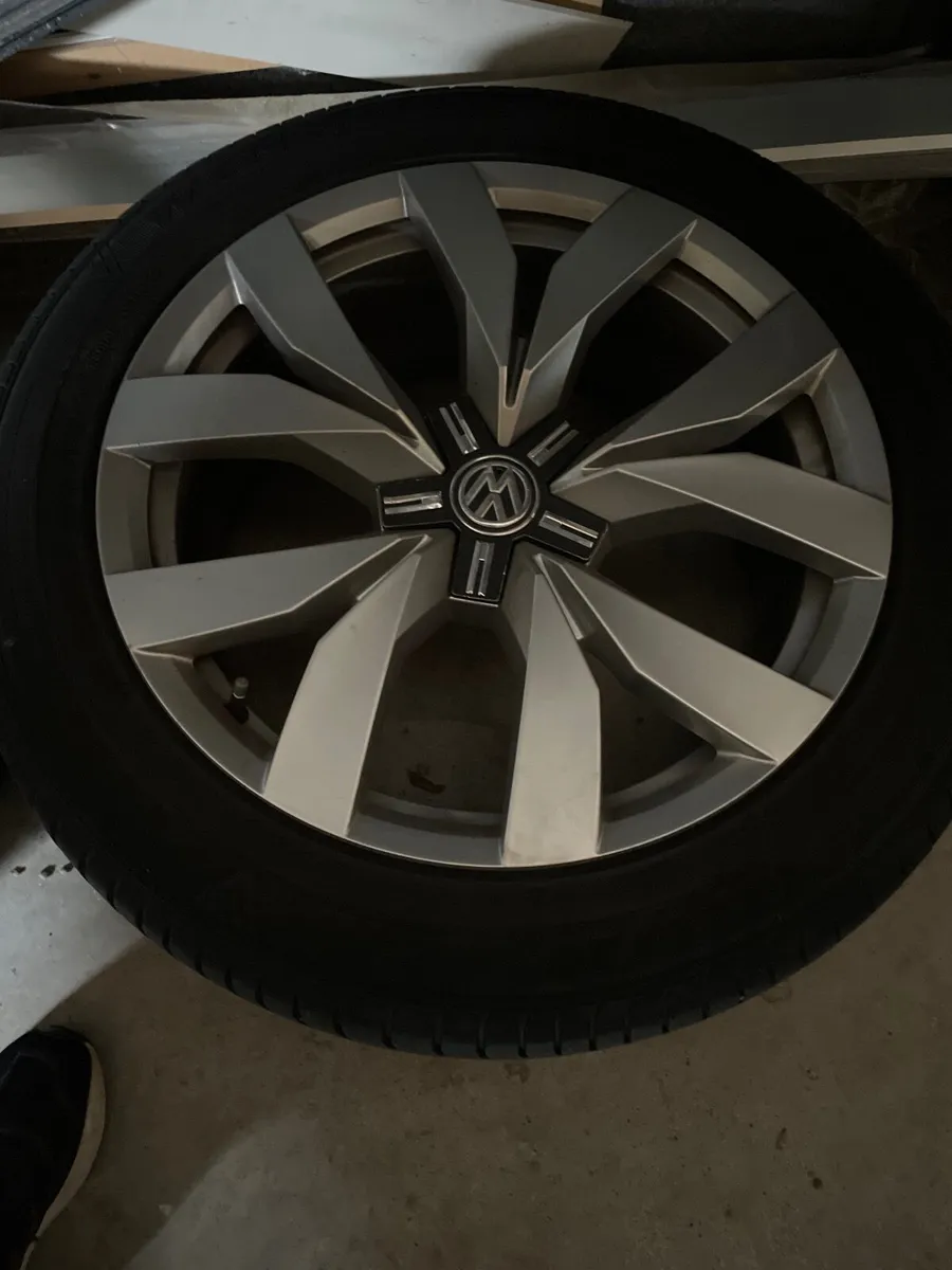 Alloy wheels