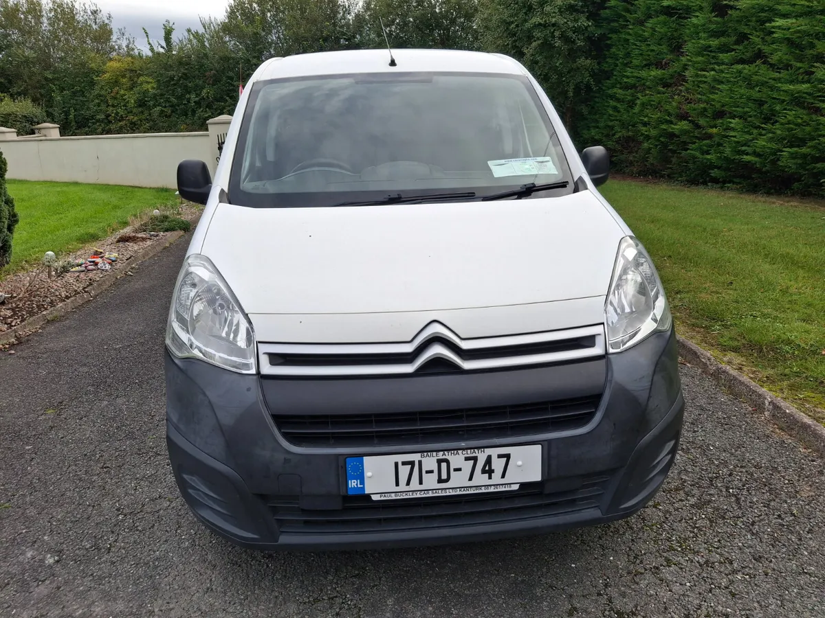 Citroen Berlingo 2017 - Image 2