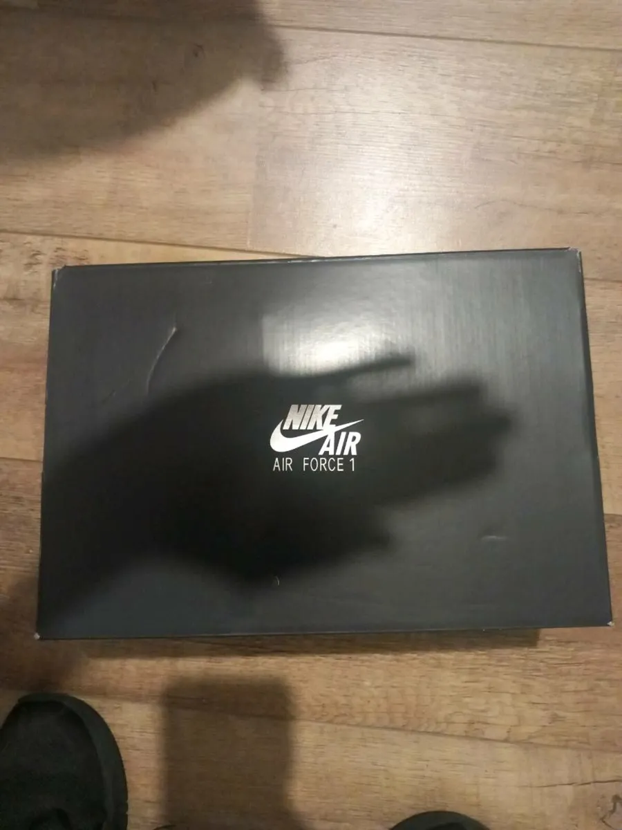 Nike air runners - Image 1