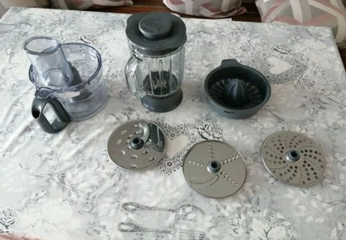 Food processor - Image 2