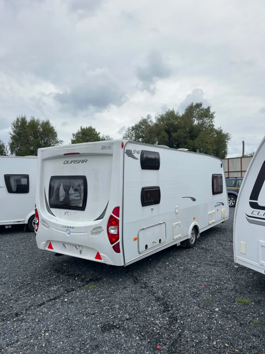 Lunar 6 Berth Triple Bunkbed Big Washroom Caravan - Image 3