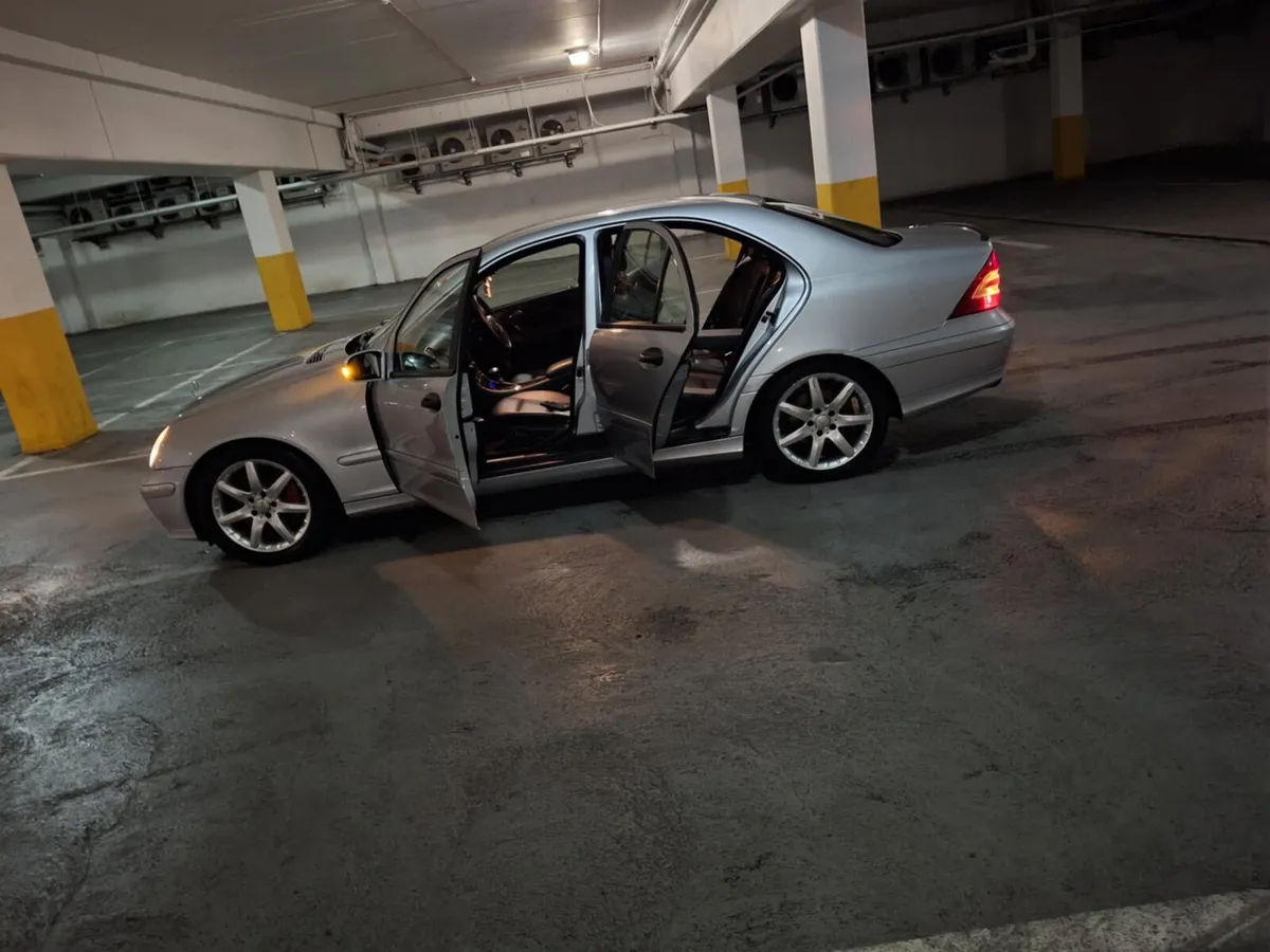 Mercedes 2007 Full Automatic - Image 3