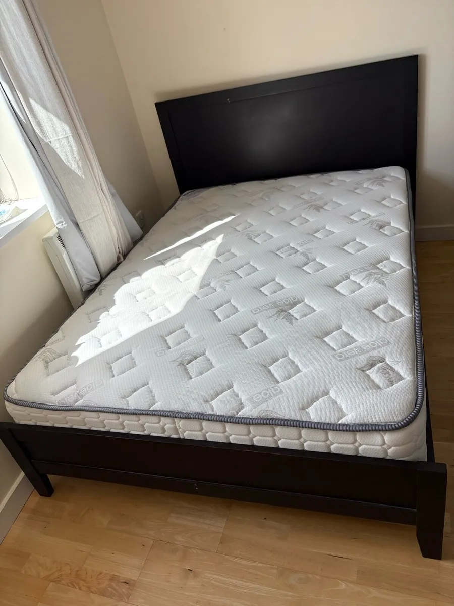 2 double Beds and 2 double mattresses - Image 3