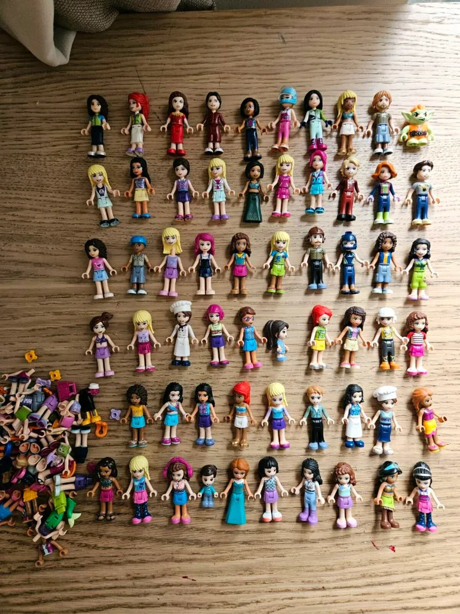 60 Lego friends minifigures - Image 1