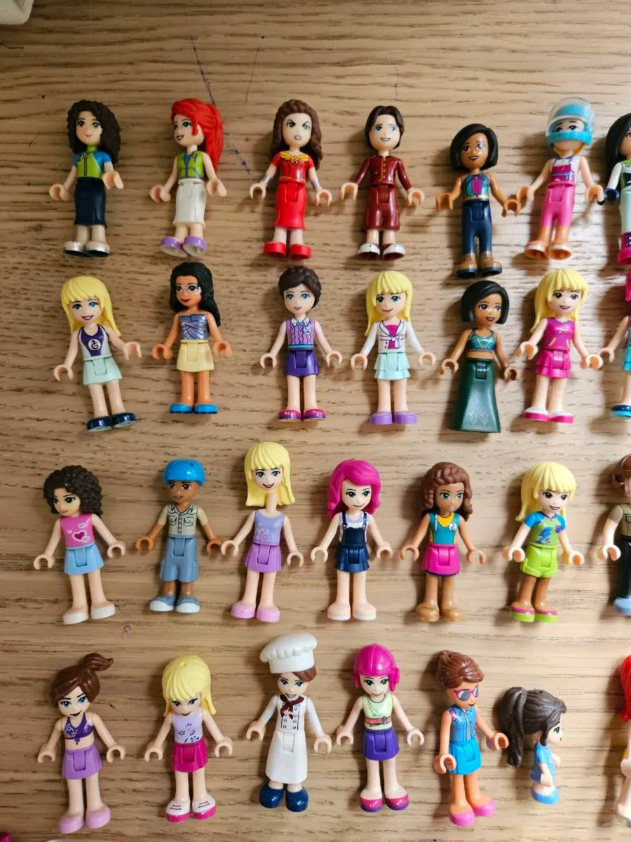 60 Lego friends minifigures - Image 2