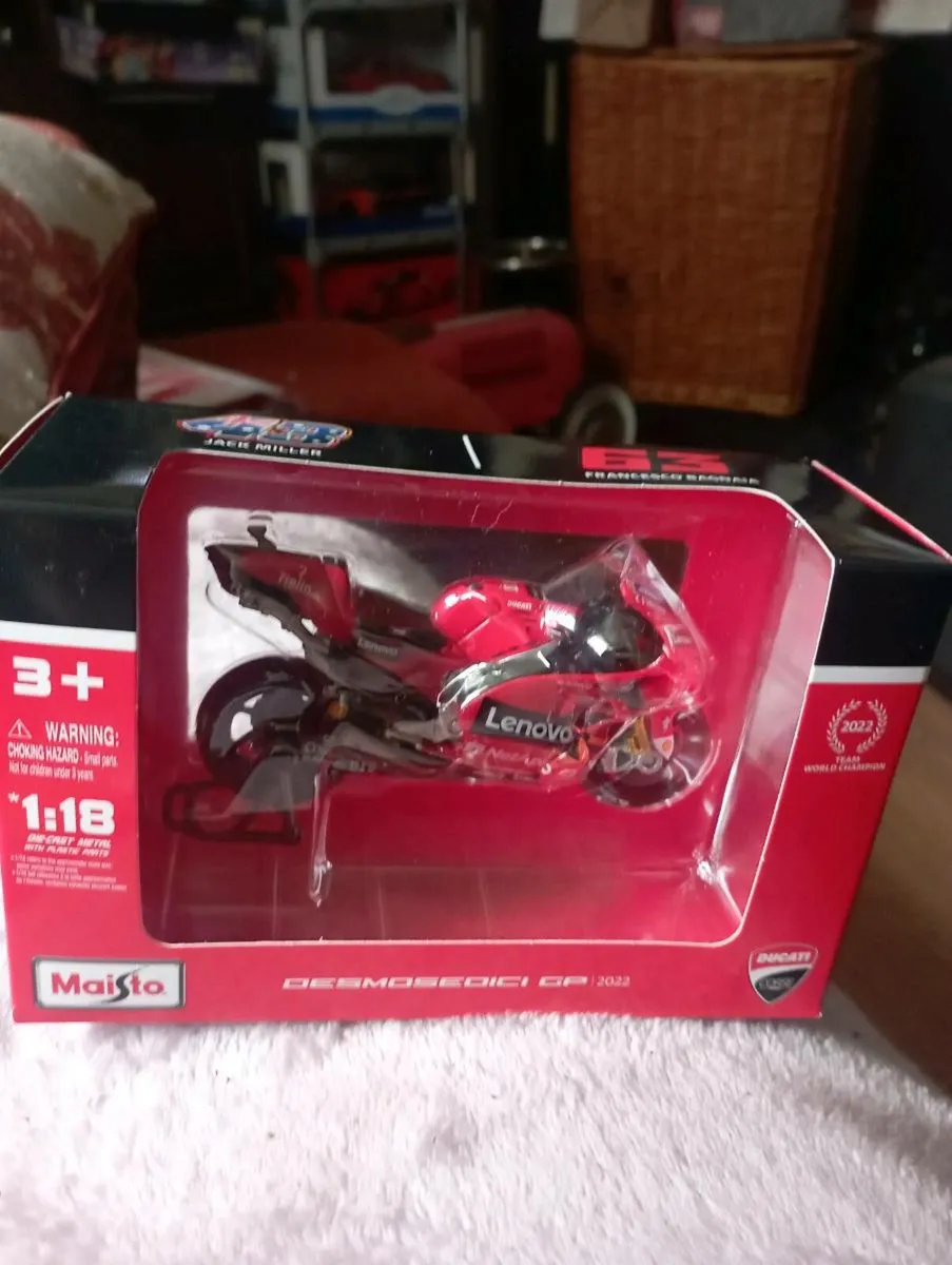 MOTO GP-DUCATI LENOVO TEAM 2022#63 MAISTO - Image 1