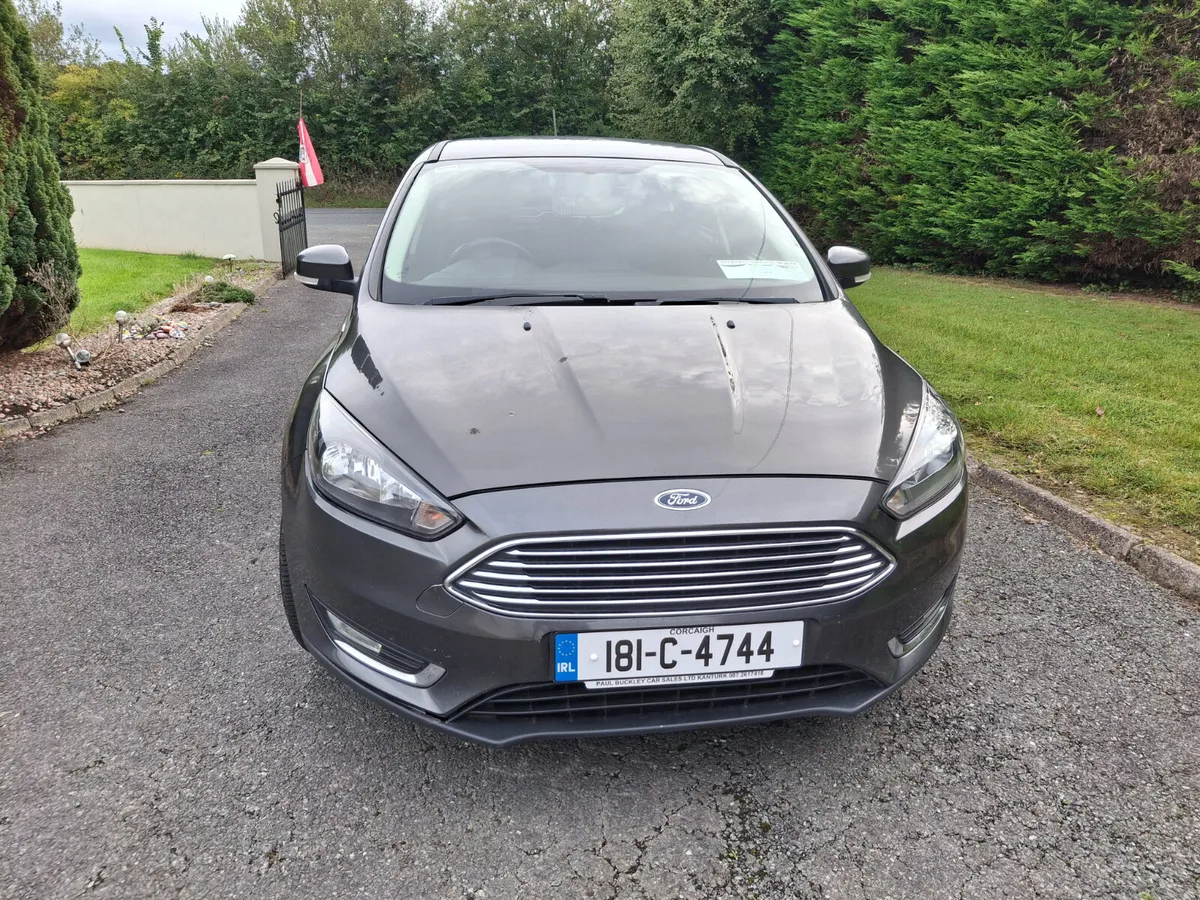 Ford Focus 2018 - Image 2