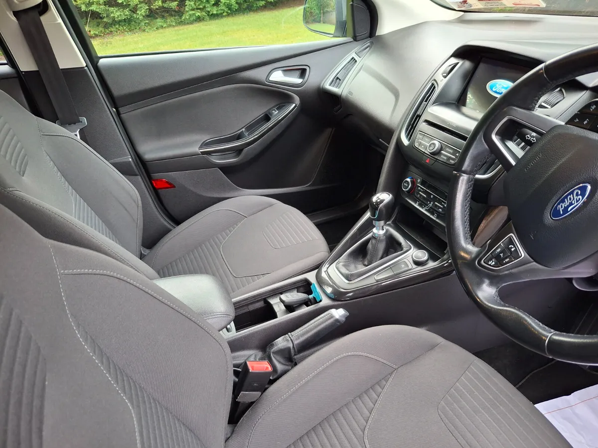 Ford Focus 2018 - Image 4