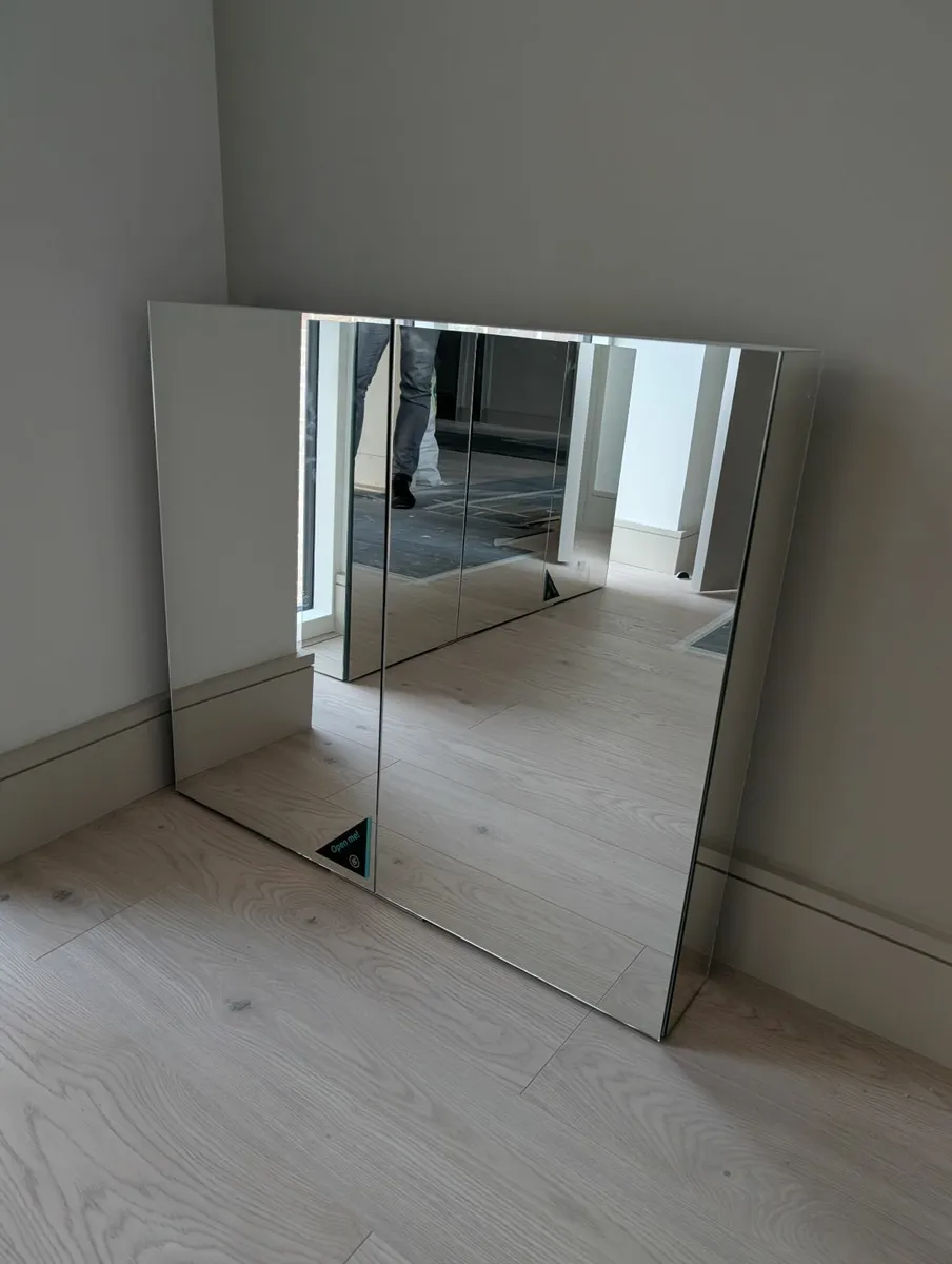 Bathroom mirror cabinets - Brand new! - Image 4
