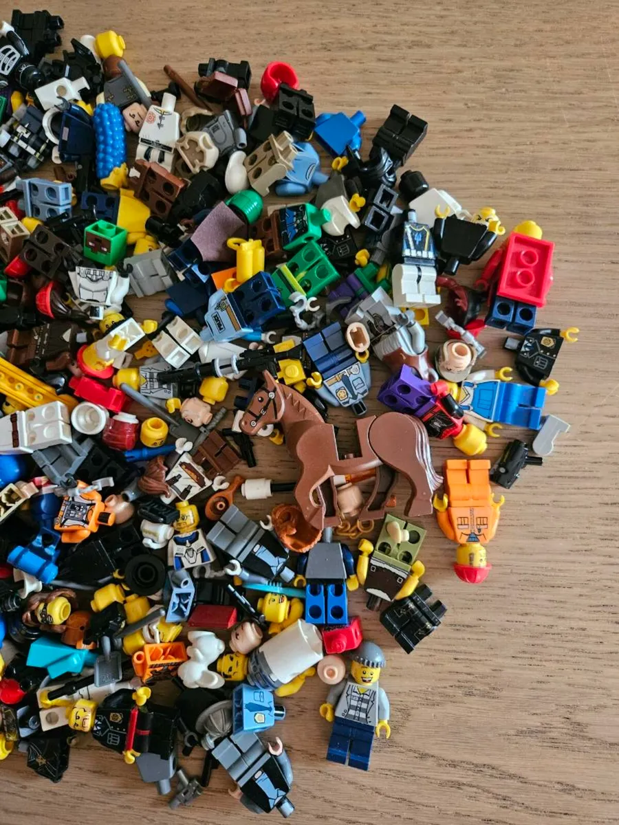 Lego minifigures spare parts - Image 4