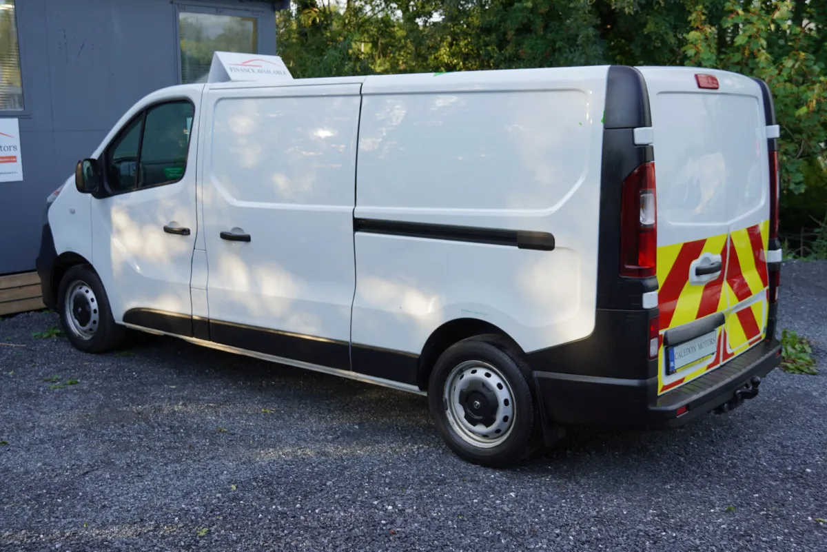 192 OPEL VIVARO-LOW KM-NEW CVRT - Image 3